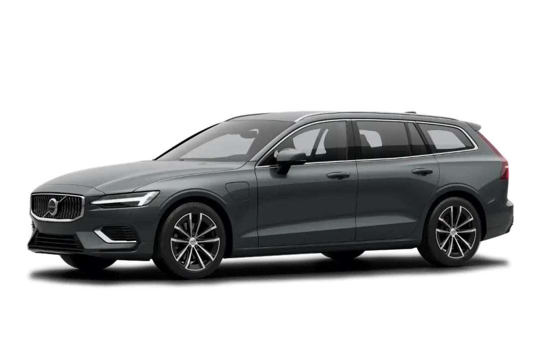 Volvo-V60-Recharge-Forest-lake