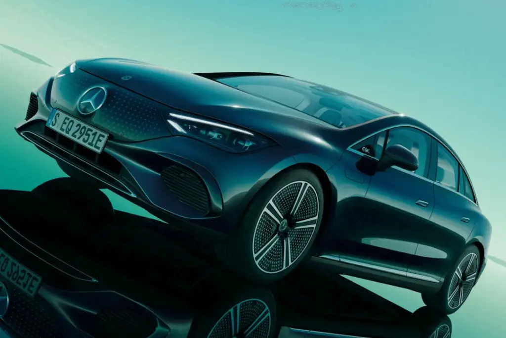 Mercedes-EQE