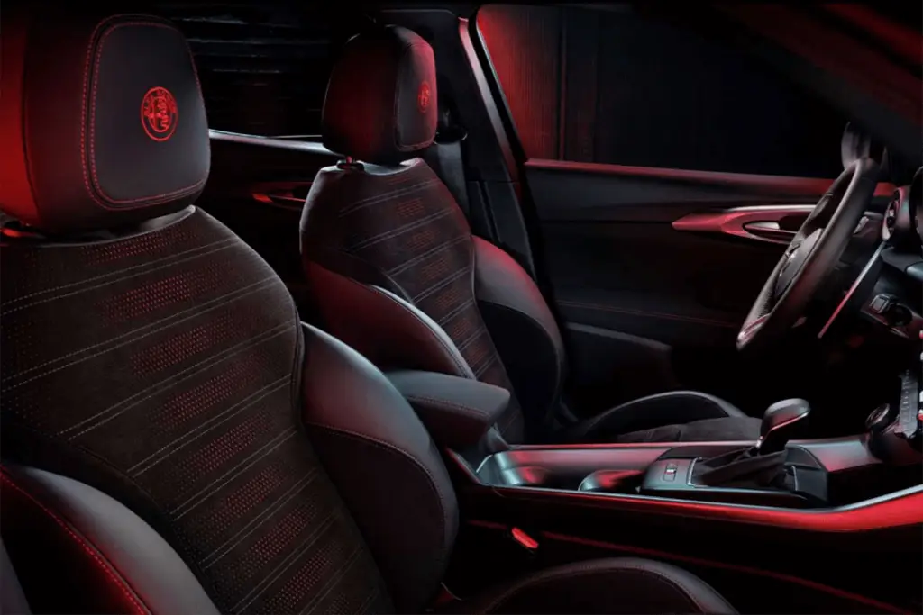 Alfa-Romeo-Tonale-Interiör