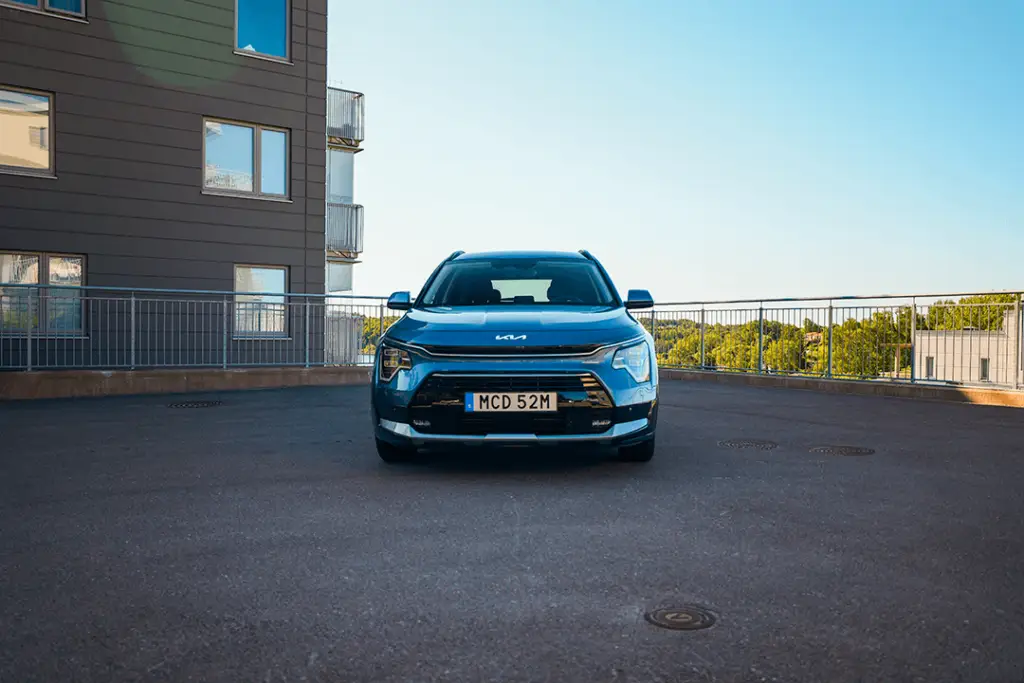 Kia-Niro-Hybrid-Front