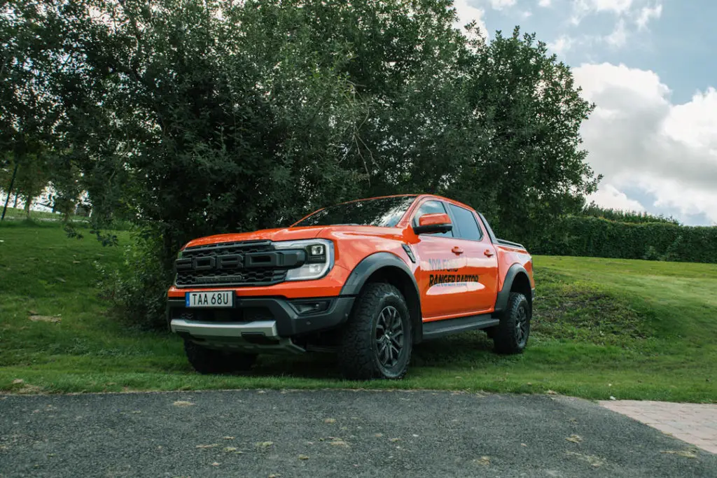 Ford-Ranger-Front-Side