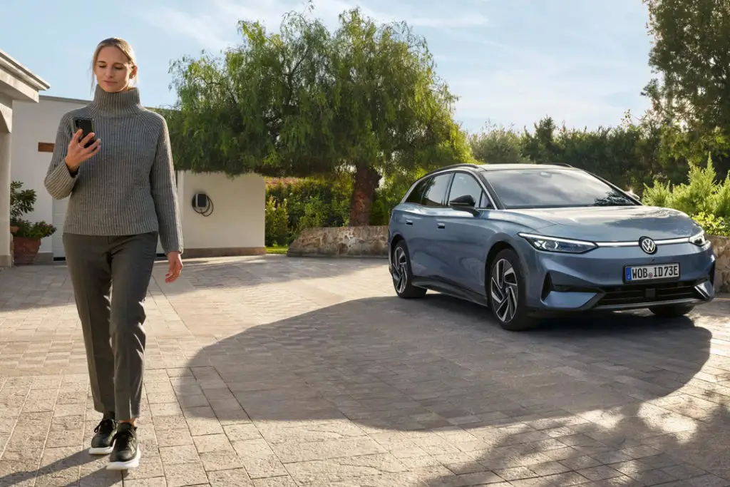 Volkswagen-ID.7-Tourer-Framifrån