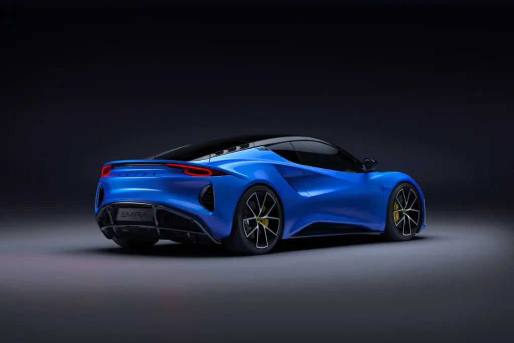 Lotus-Emira-Bak-Sida