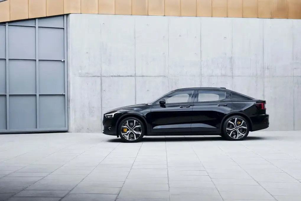 Polestar-2-side-brand-page